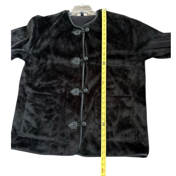 Universal Thread Women's Faux Fur Black Coat Size XL - Picture 7 of 9